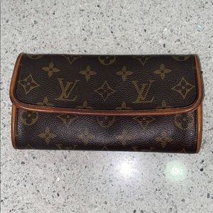 Vintage LV Clutch